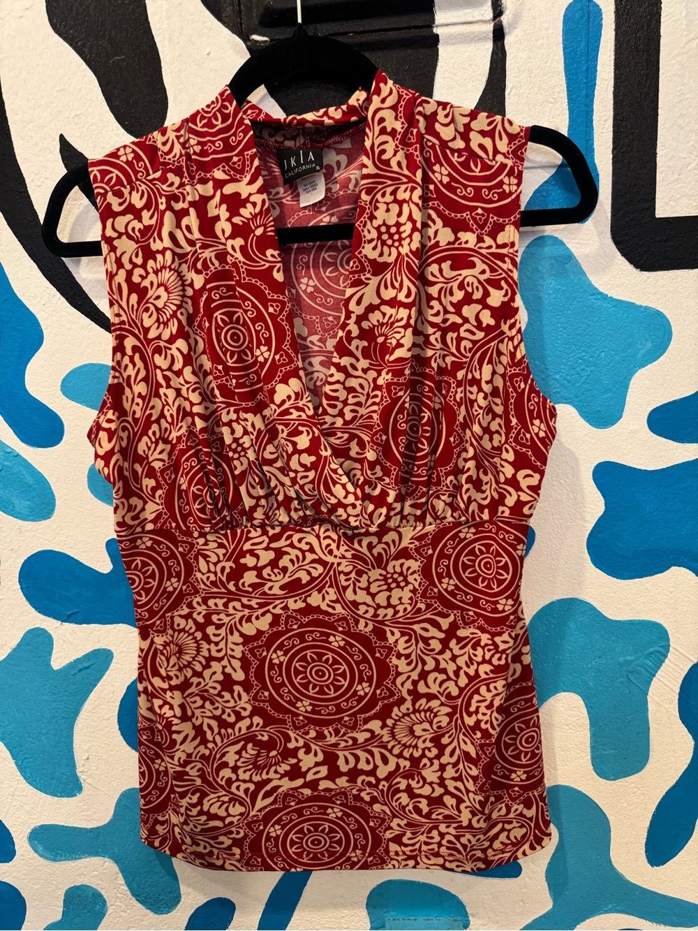 JKLA  California - Y2k Red and cream paisley print top